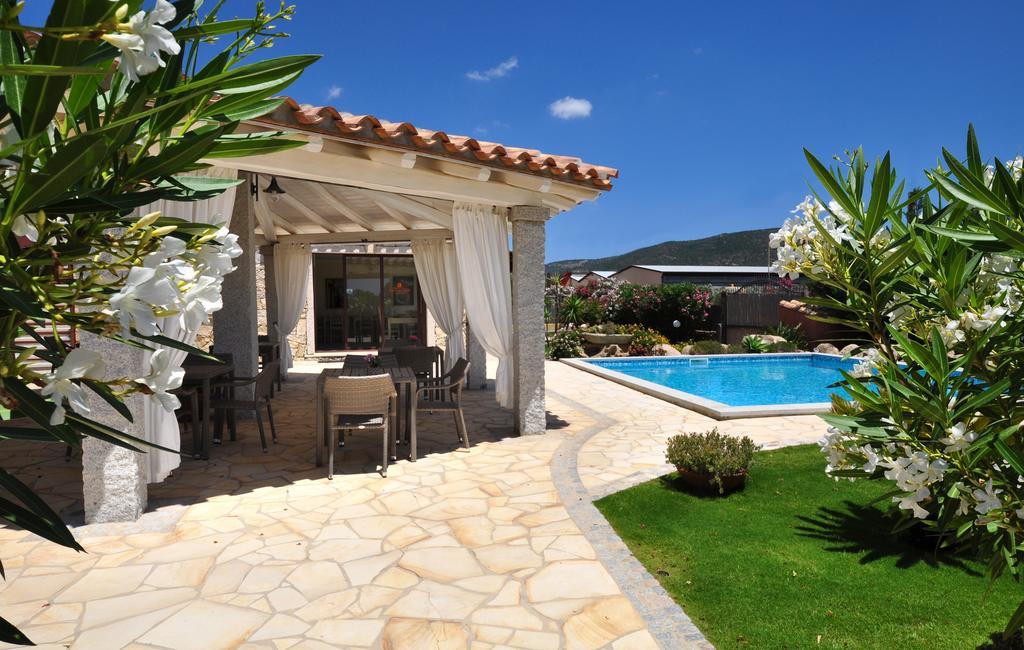 B&B I Graniti Sardi Villasimius Luaran gambar