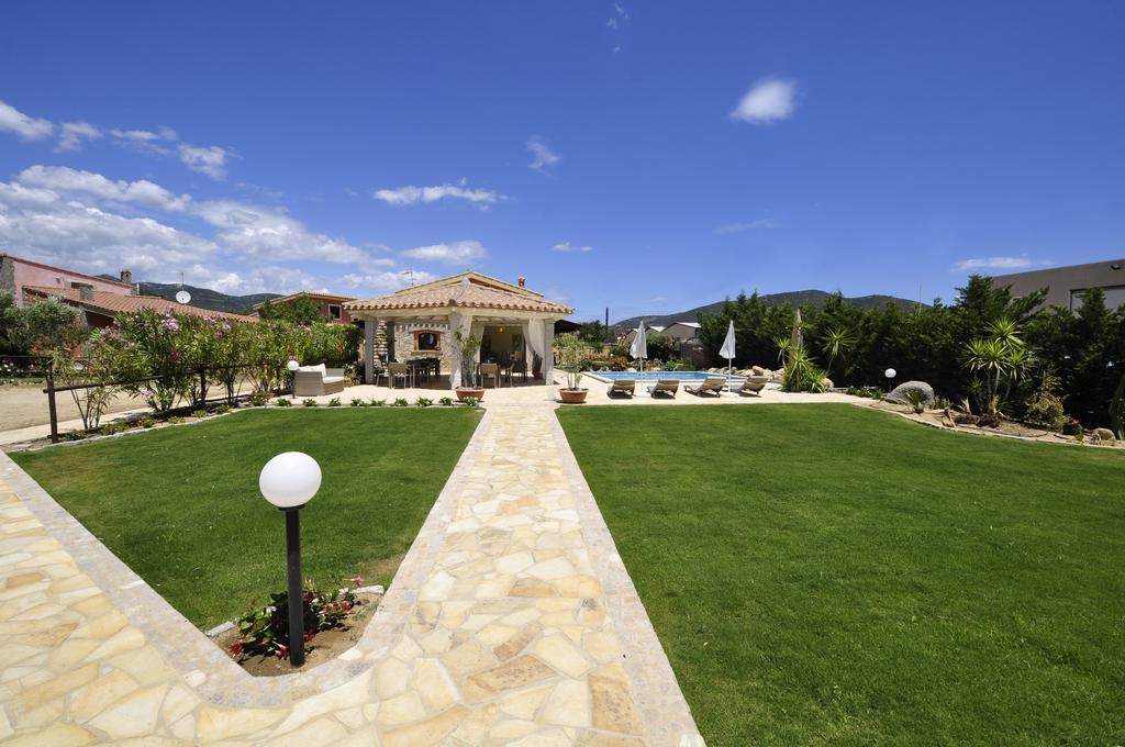 B&B I Graniti Sardi Villasimius Luaran gambar