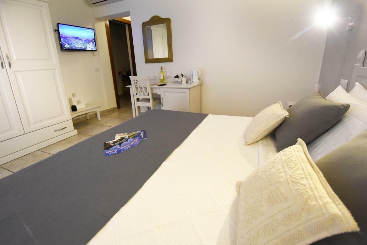 B&B I Graniti Sardi Villasimius Luaran gambar
